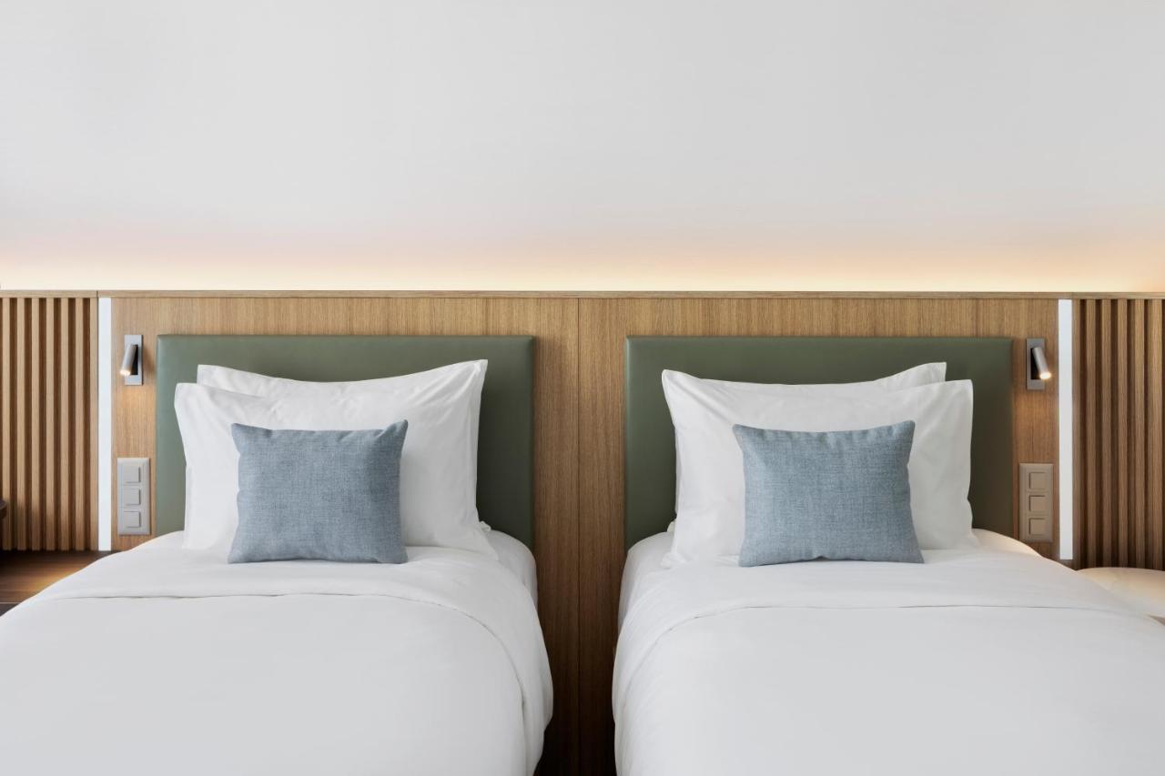Courtyard By Marriott Biel Bienne Hotel Buitenkant foto