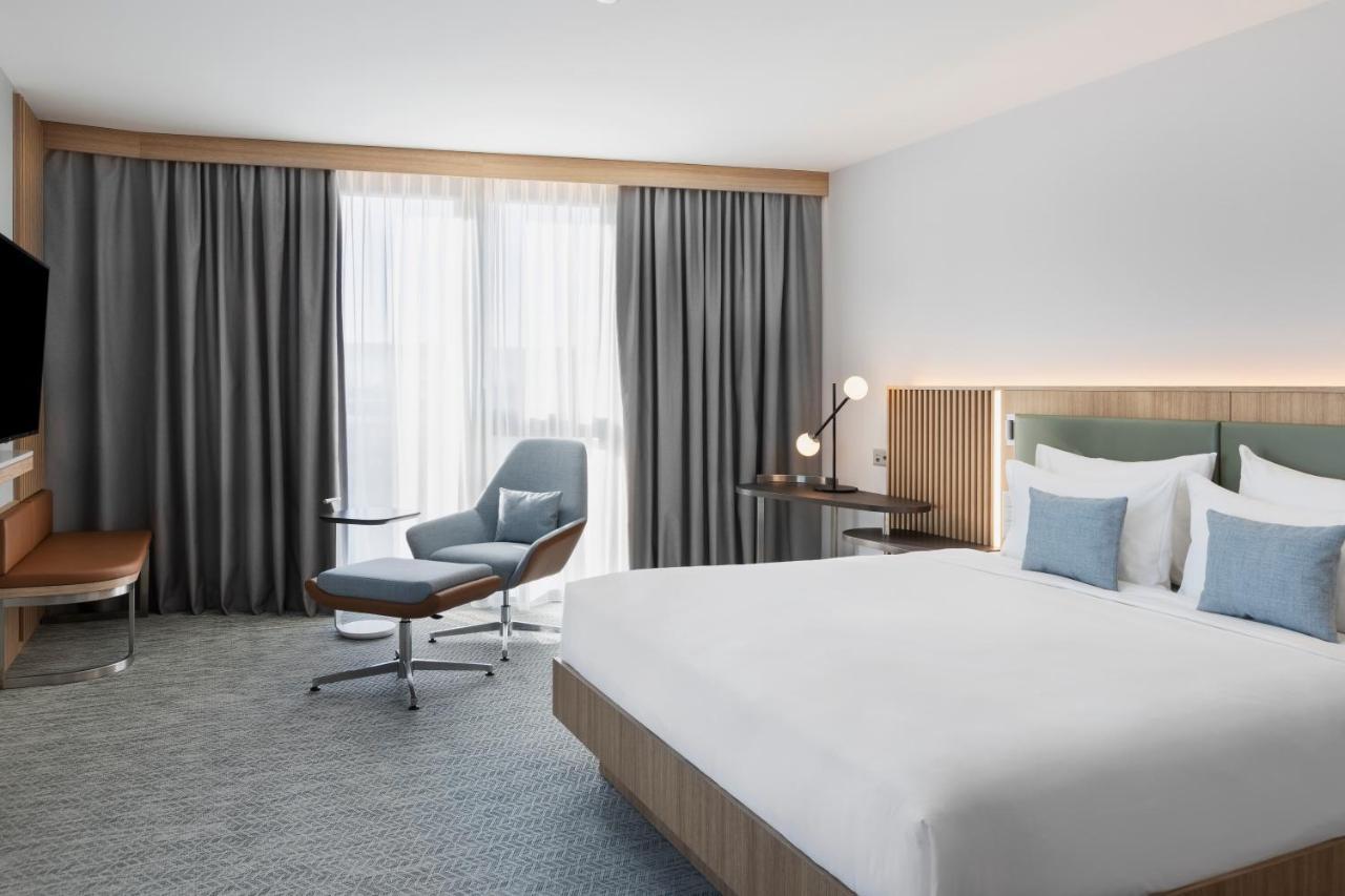 Courtyard By Marriott Biel Bienne Hotel Buitenkant foto