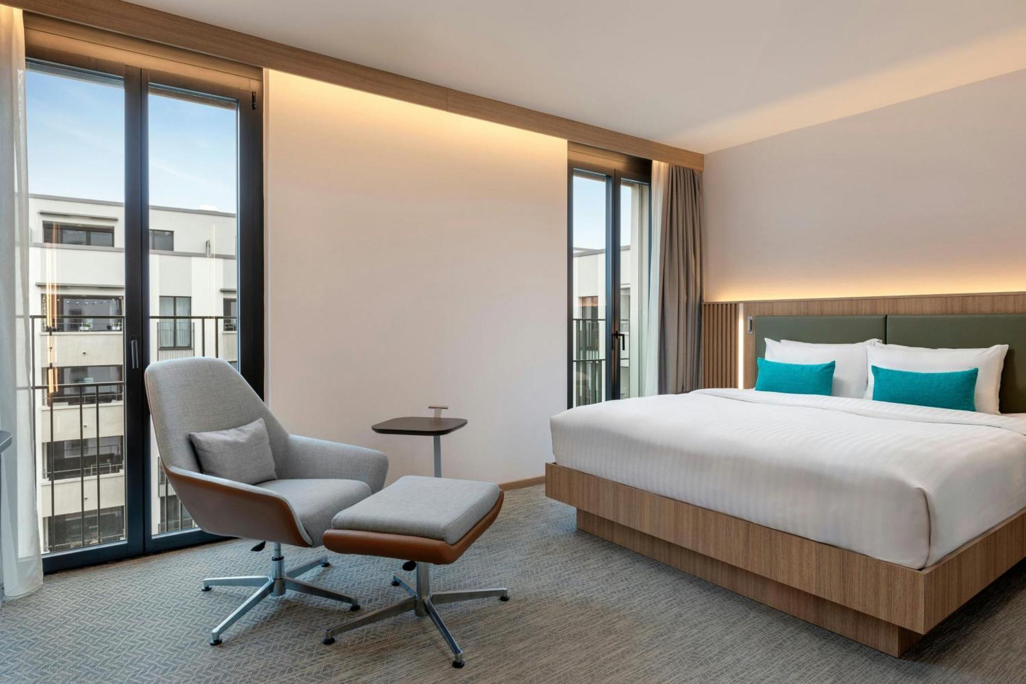 Courtyard By Marriott Biel Bienne Hotel Buitenkant foto