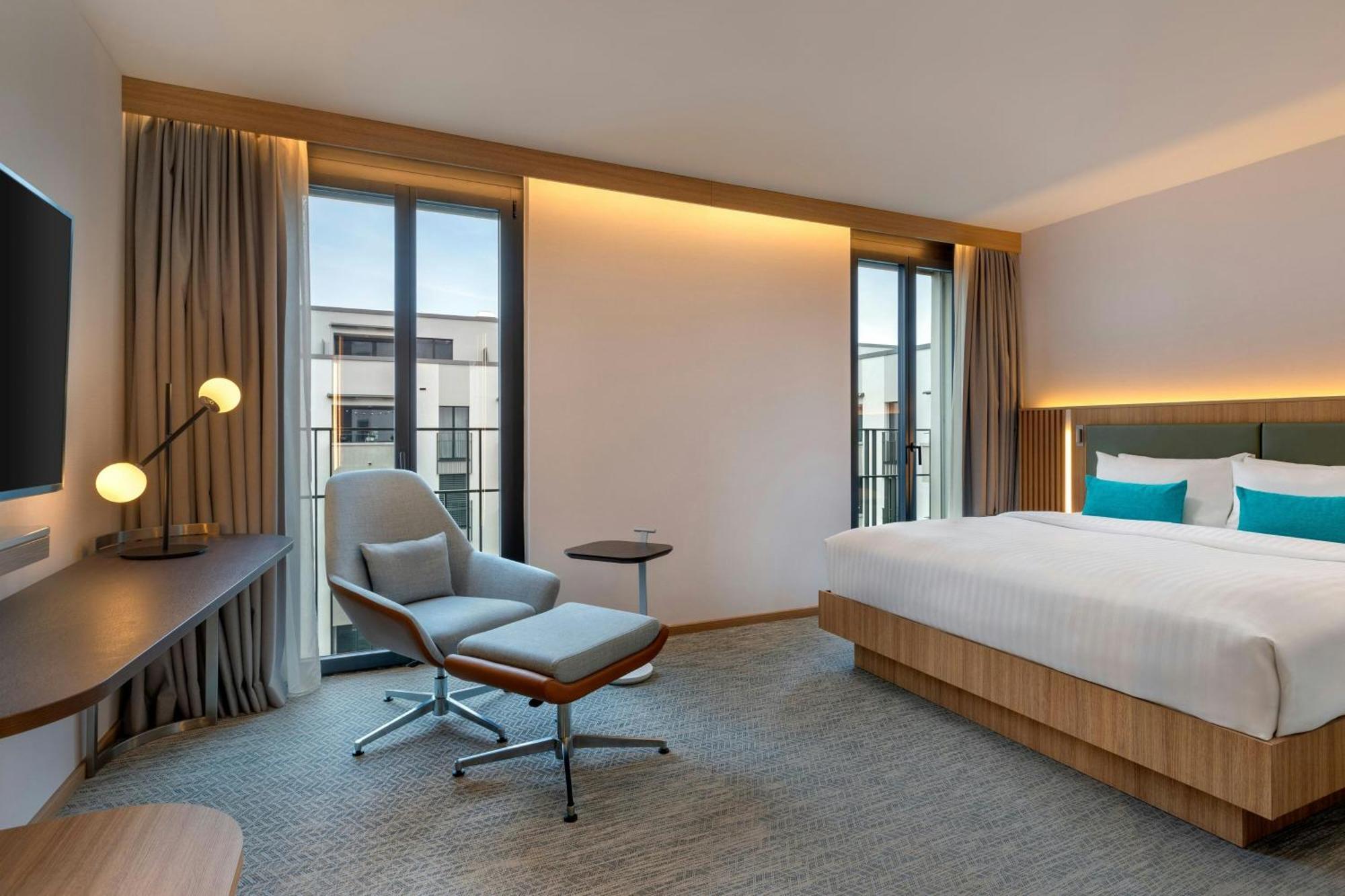 Courtyard By Marriott Biel Bienne Hotel Buitenkant foto
