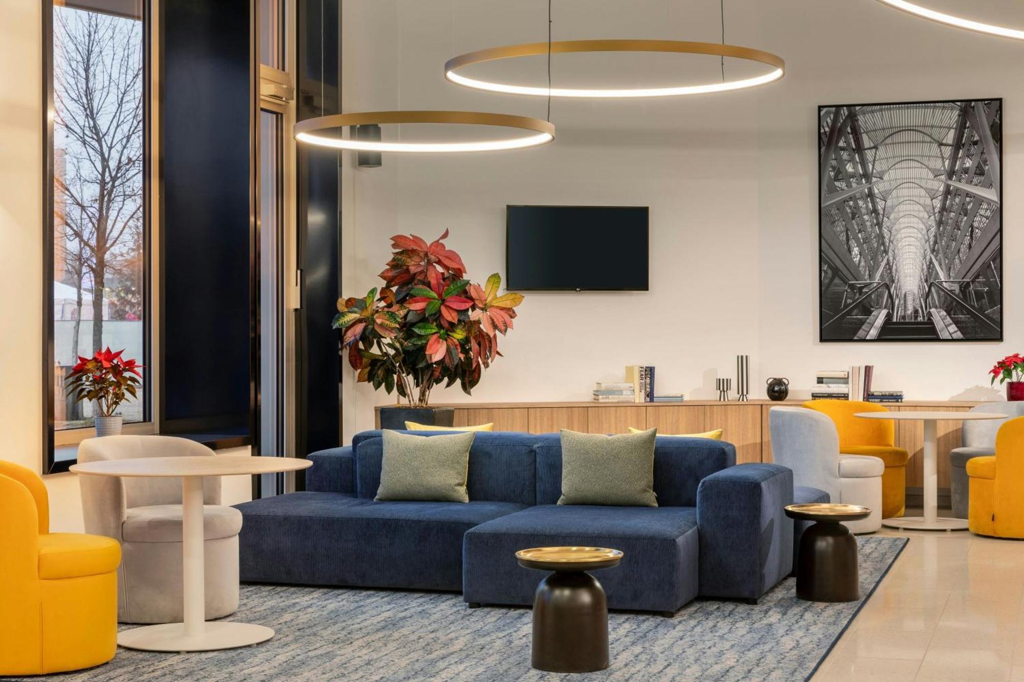 Courtyard By Marriott Biel Bienne Hotel Buitenkant foto
