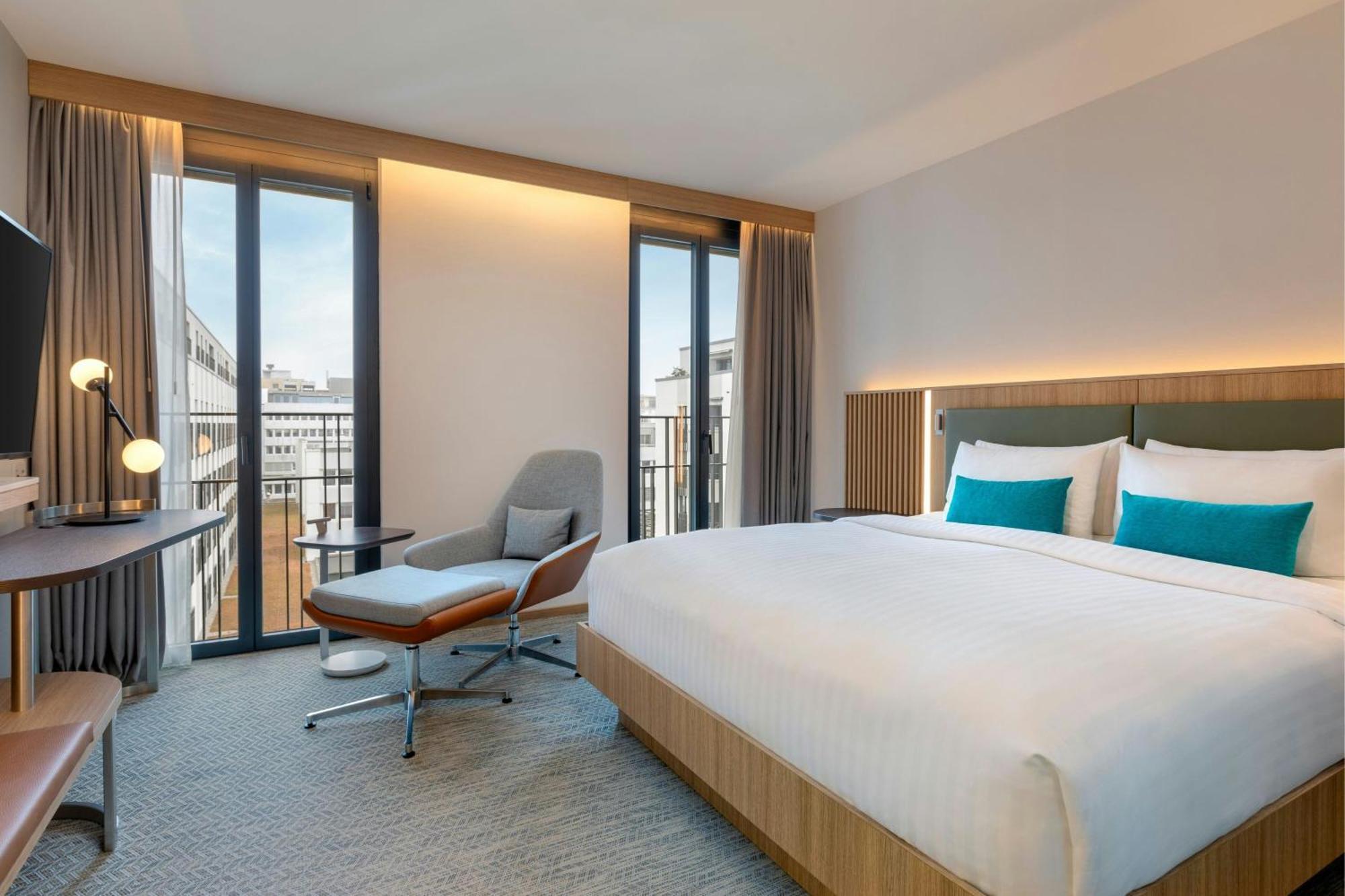 Courtyard By Marriott Biel Bienne Hotel Buitenkant foto