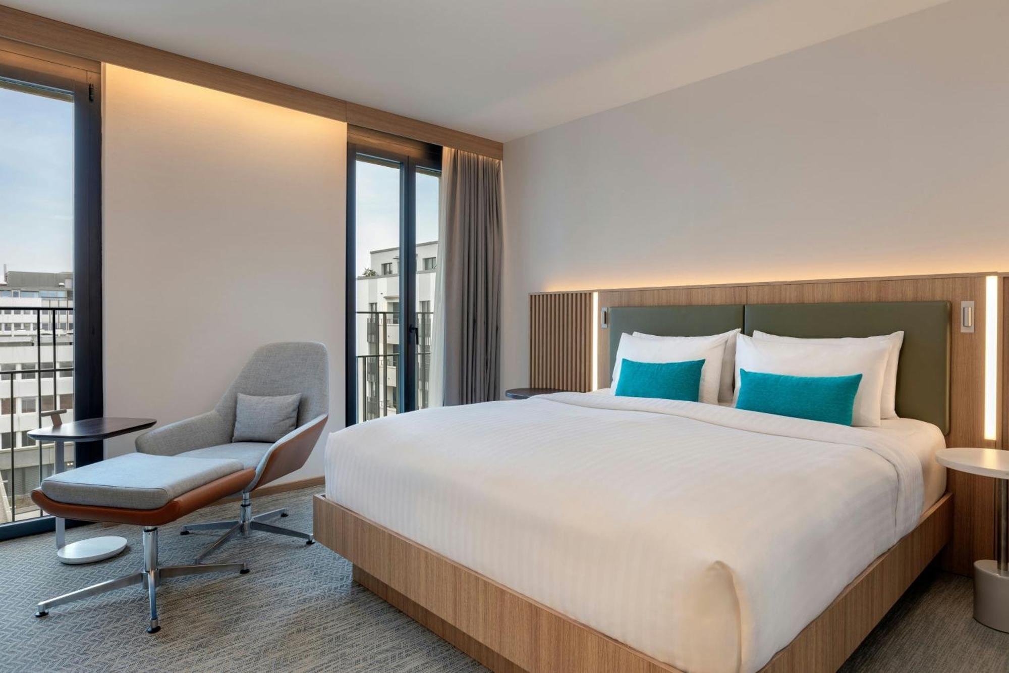 Courtyard By Marriott Biel Bienne Hotel Buitenkant foto